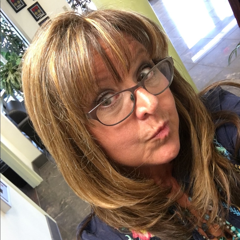 Meet your Posher, Anne